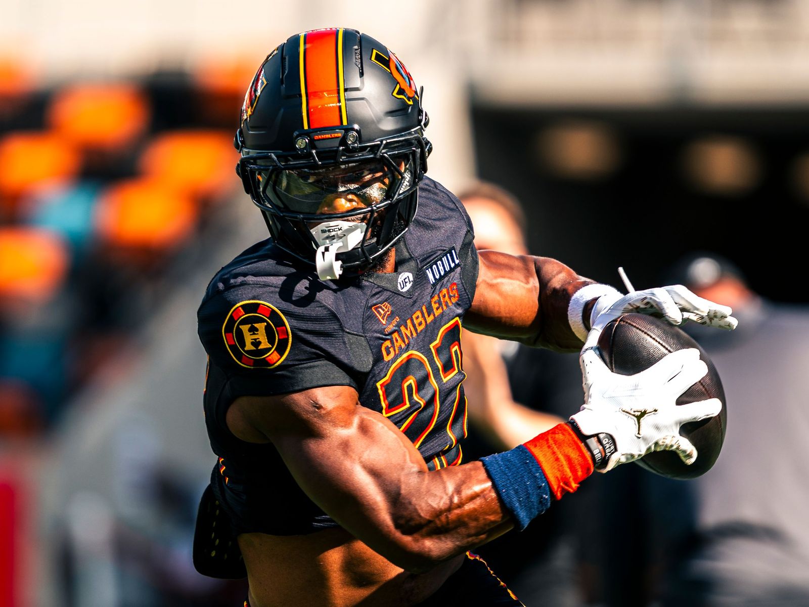 Houston Gamblers receiver hauling in a catch